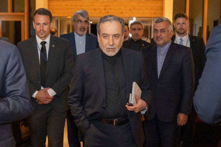US and Iran to talk Sunday in Switzerland as Tehran says it closed Strait of Hormuz again